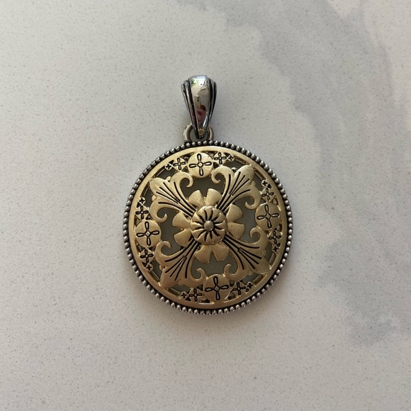 LIA SOPHIA Jaquard Pendant 🟡🟤 - Picture 4 of 14